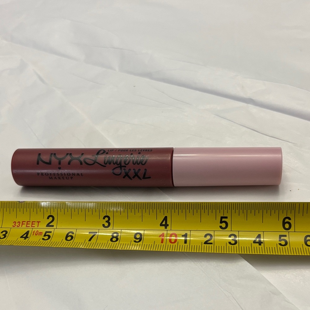 NYX Lingerie XXL Liquid Matte Lipstick - Strip & Tease